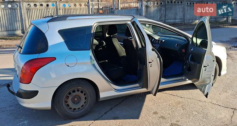 Універсал Peugeot 308 2011 в Києві