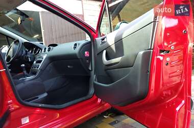 Универсал Peugeot 308 2010 в 