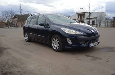 Универсал Peugeot 308 2010 в Калуше