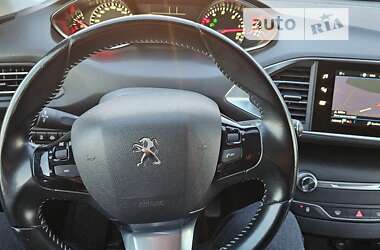 Универсал Peugeot 308 2018 в Львове