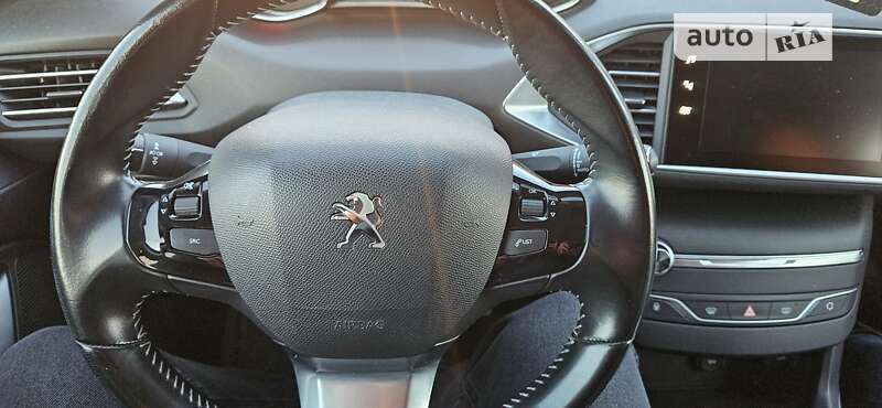 Универсал Peugeot 308 2018 в Львове