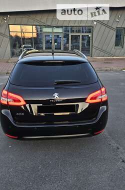 Универсал Peugeot 308 2018 в Львове