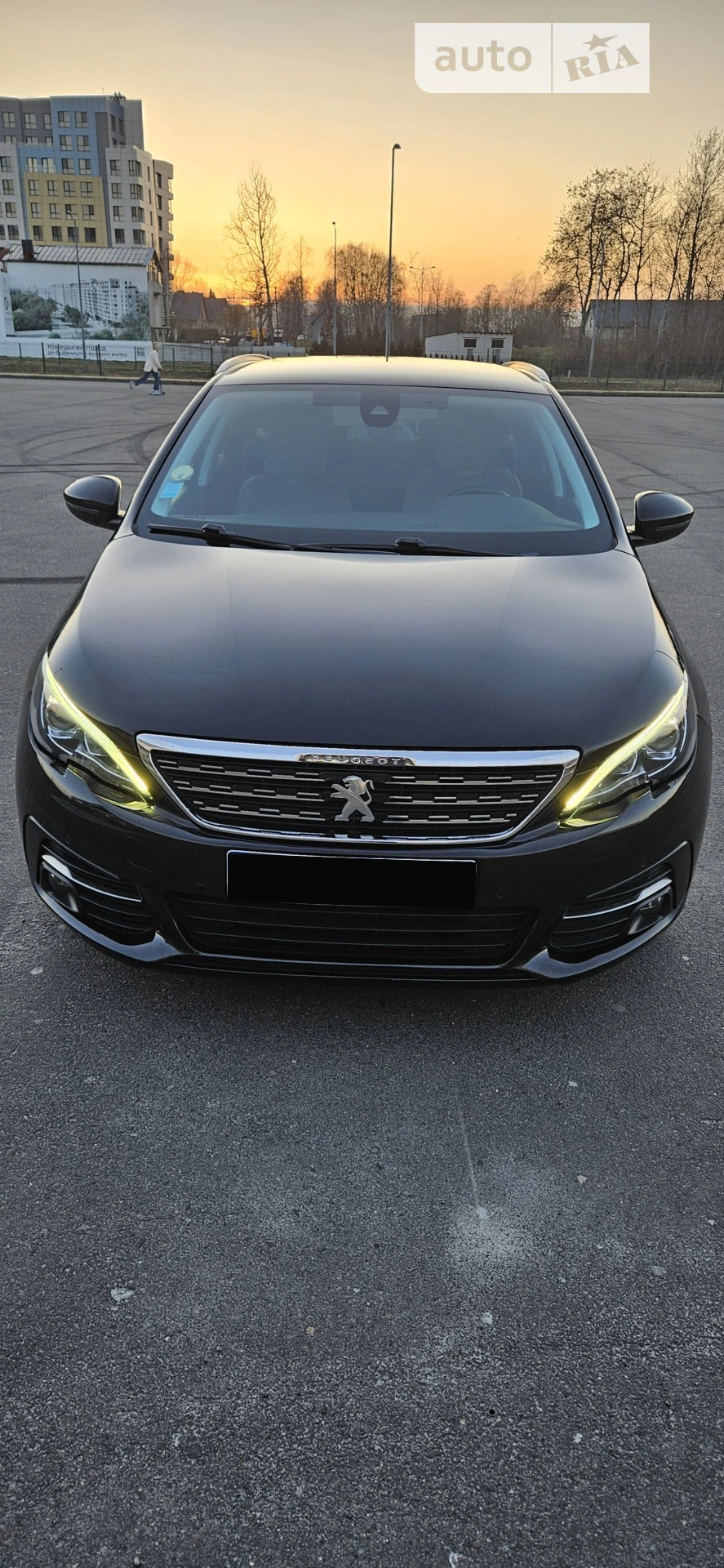 2018 Peugeot 308 - фото 1