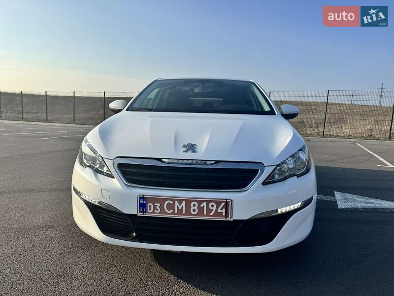 Універсал Peugeot 308 2015 в Рівному