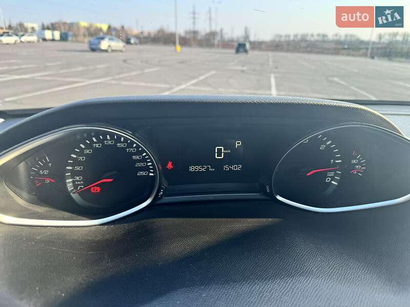 Універсал Peugeot 308 2015 в Рівному