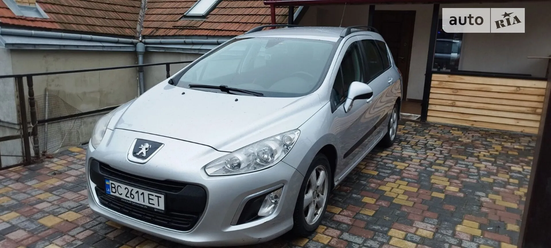2011 Peugeot 308 - фото 1