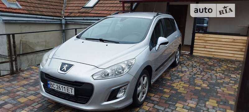 Peugeot 308 2011