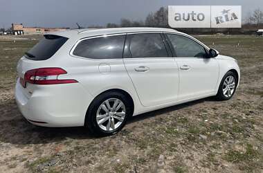 Універсал Peugeot 308 2015 в Луцьку