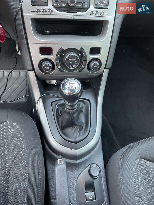 Універсал Peugeot 308 2010 в Львові