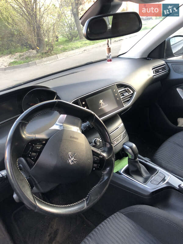 Універсал Peugeot 308 2015 в Києві