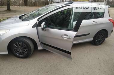 Универсал Peugeot 308 2009 в Золочеве