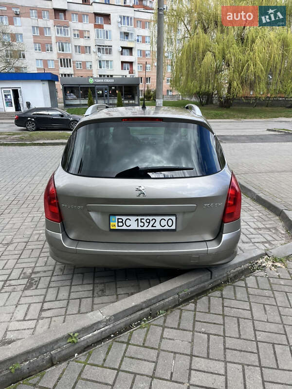 Універсал Peugeot 308 2011 в Львові