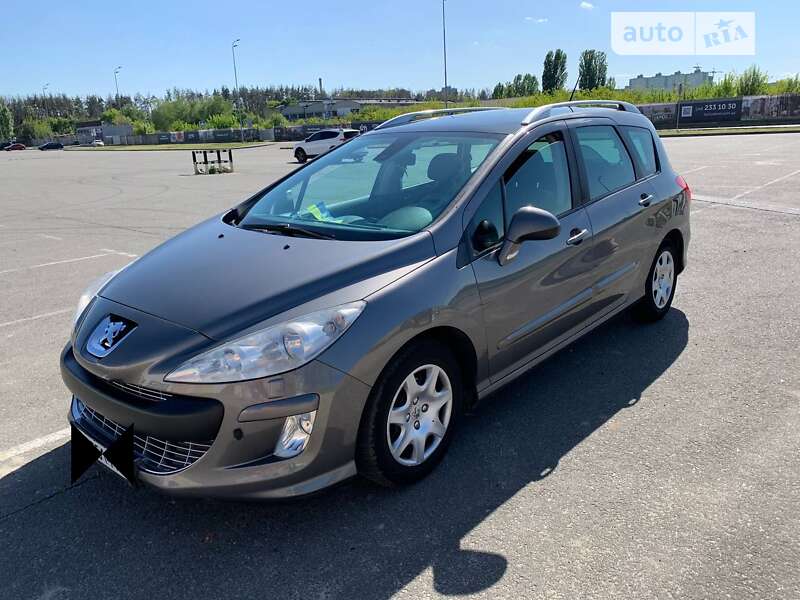 Универсал Peugeot 308 2008 в Киеве