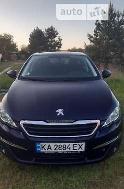 Хэтчбек Peugeot 308 2015 в Киеве