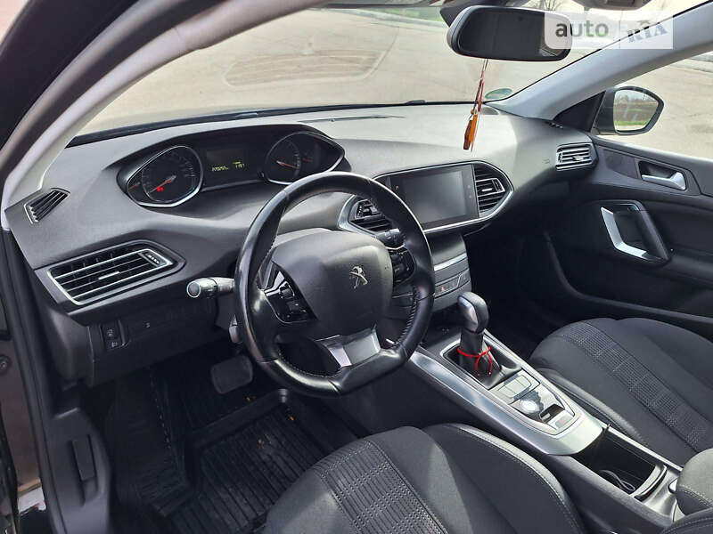Універсал Peugeot 308 2017 в Кропивницькому
