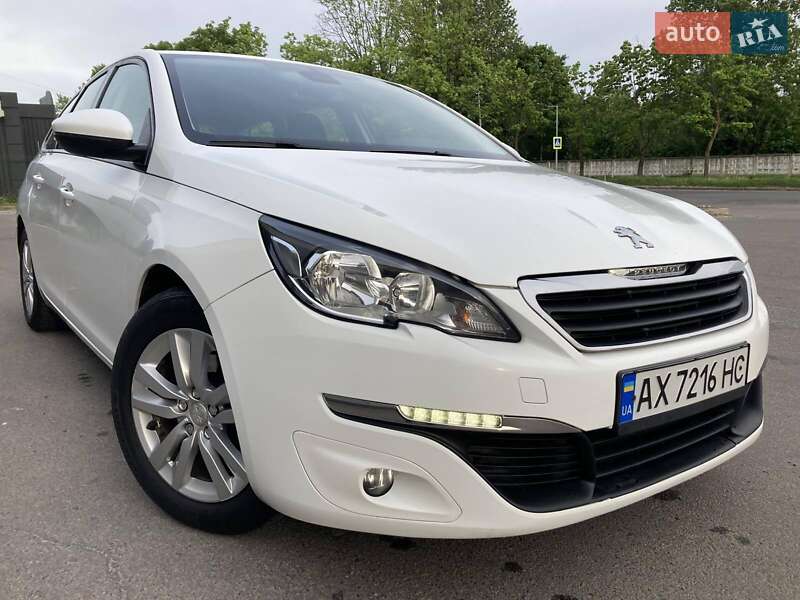 Универсал Peugeot 308 2015 в Львове