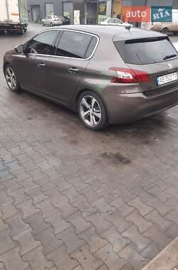 Хетчбек Peugeot 308 2014 в Дніпрі