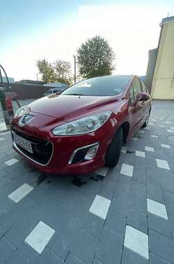 Хэтчбек Peugeot 308 2011 в Бучаче