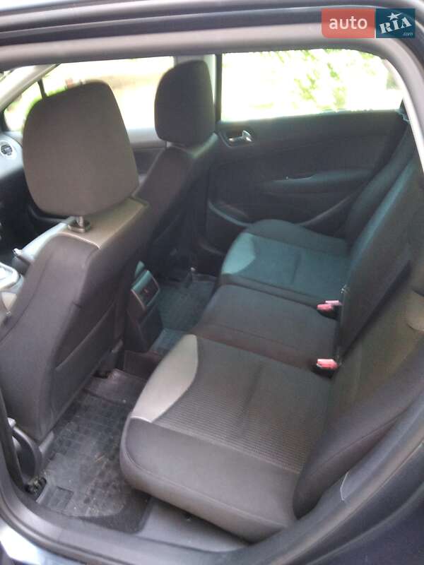 Универсал Peugeot 308 2012 в Киеве