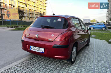 Хэтчбек Peugeot 308 2008 в 