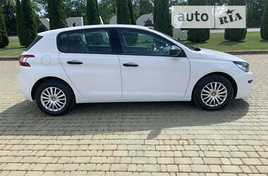 Хэтчбек Peugeot 308 2015 в 