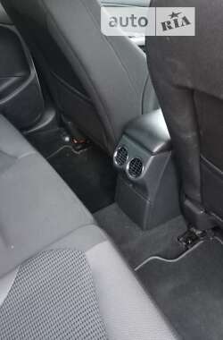Хэтчбек Peugeot 308 2008 в 