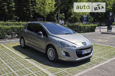 Хетчбек Peugeot 308 2012 в Львові