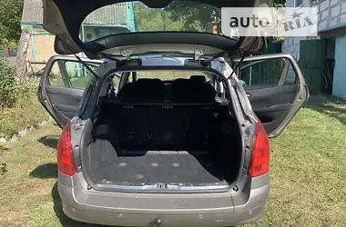 Peugeot 308 2011