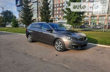 Універсал Peugeot 308 2018 в Чернівцях