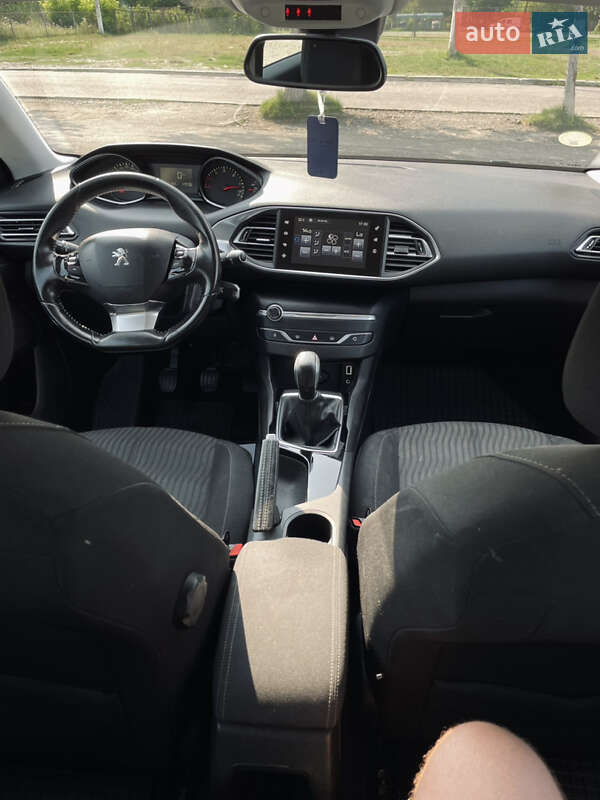 Універсал Peugeot 308 2014 в Хотині