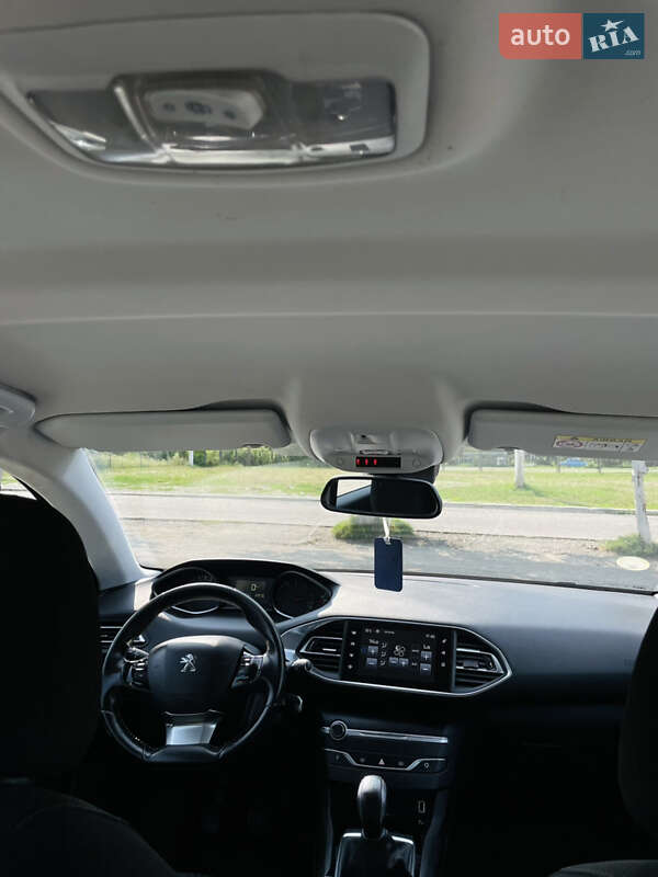 Універсал Peugeot 308 2014 в Хотині