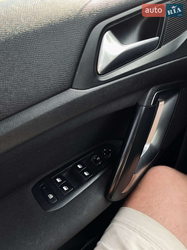 Універсал Peugeot 308 2014 в Хотині