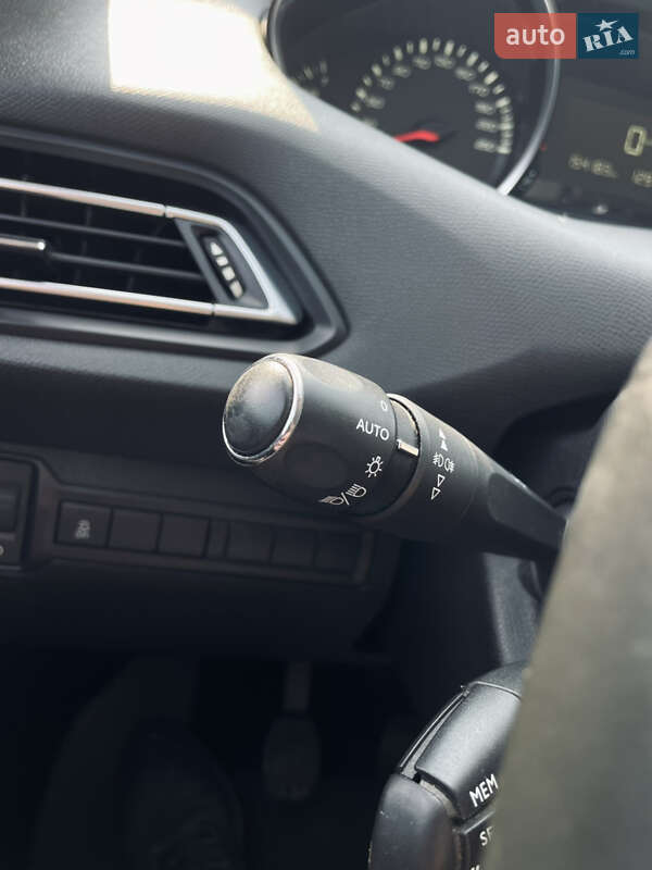 Універсал Peugeot 308 2014 в Хотині