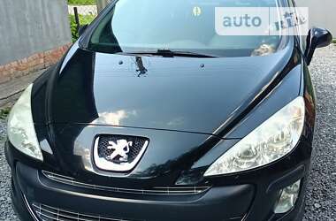 Хетчбек Peugeot 308 2008 в Новомосковську