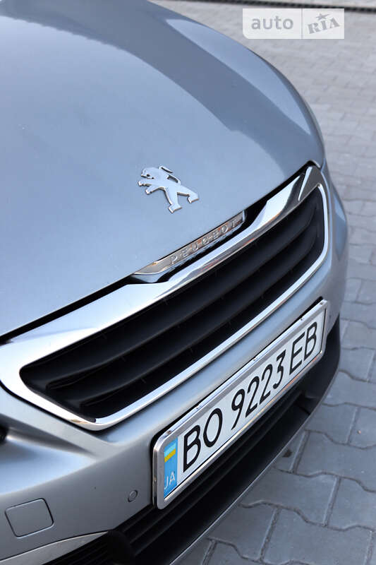 Універсал Peugeot 308 2015 в Тернополі