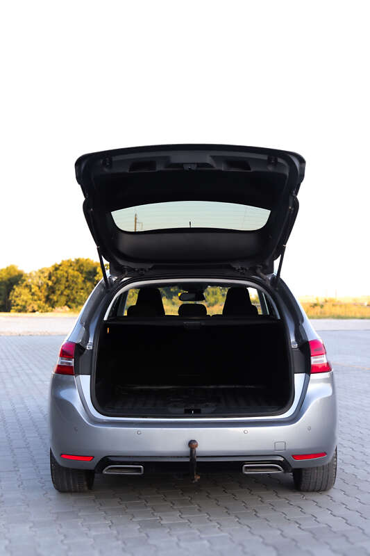 Універсал Peugeot 308 2015 в Тернополі