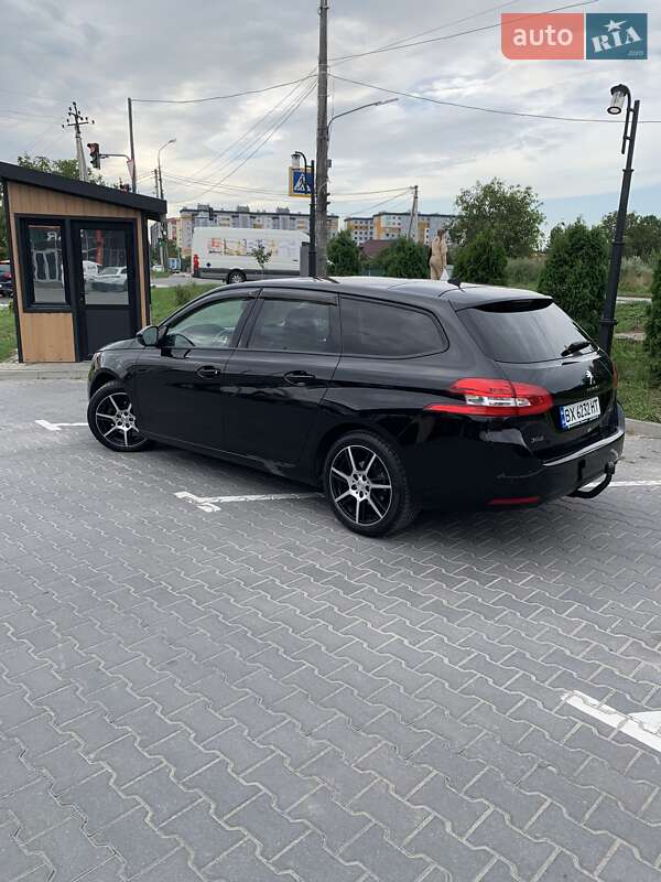 Універсал Peugeot 308 2015 в Хмельницькому