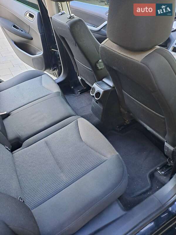 Універсал Peugeot 308 2011 в Львові