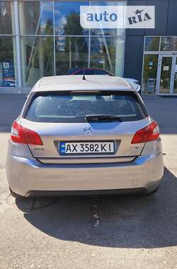 Хэтчбек Peugeot 308 2015 в Харькове