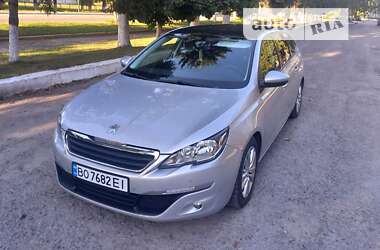 Універсал Peugeot 308 2014 в Тернополі