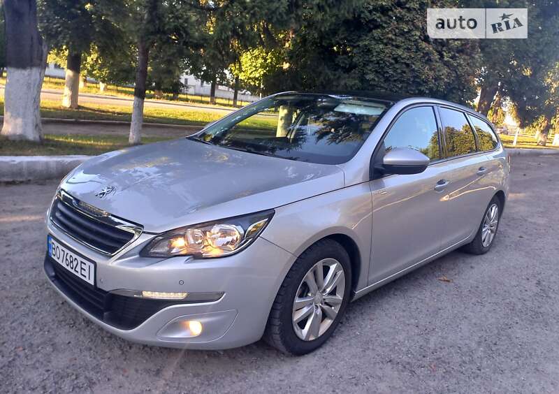 Універсал Peugeot 308 2014 в Тернополі