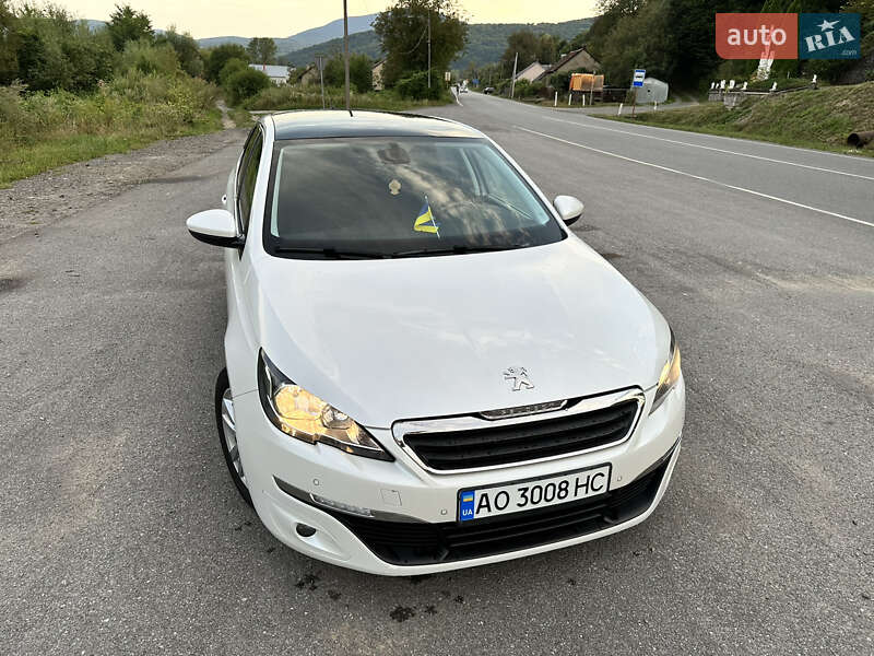 Универсал Peugeot 308 2014 в Великом Березном