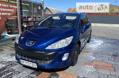 Универсал Peugeot 308 2009 в Полонном