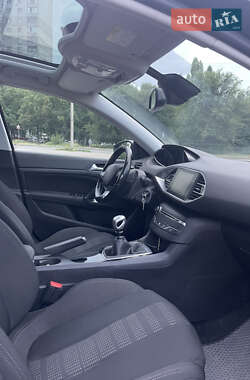 Универсал Peugeot 308 2015 в 