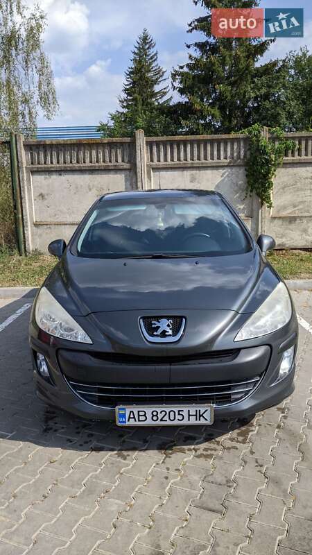 Хэтчбек Peugeot 308 2009 в Виннице