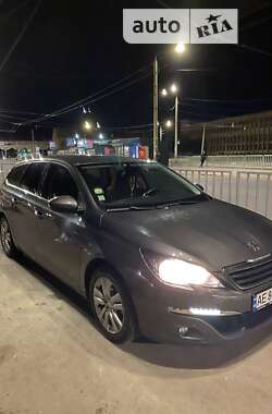 Универсал Peugeot 308 2016 в Кривом Роге