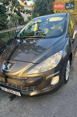 Хэтчбек Peugeot 308 2009 в Городке