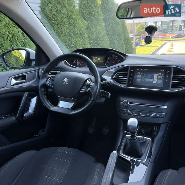 Універсал Peugeot 308 2015 в Львові