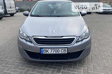 Универсал Peugeot 308 2015 в Ровно