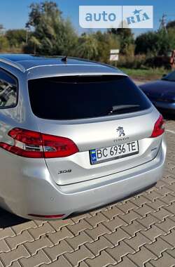 Універсал Peugeot 308 2016 в Винниках